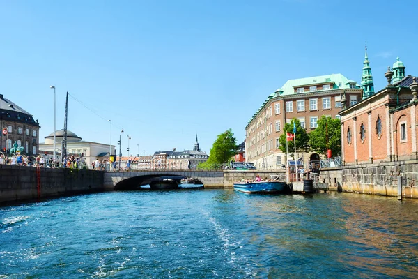 Copenhague Dinamarca Julio 2018 Hermosa Arquitectura Copenhague Orilla Del Canal — Foto de Stock