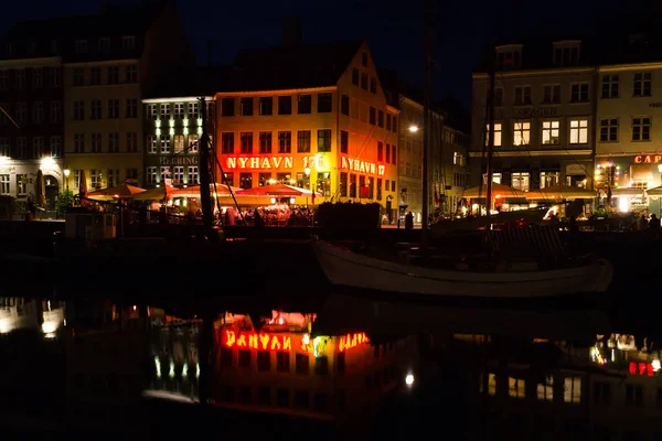 Copenhague Dinamarca Julio 2018 Hermosa Vista Nocturna Arquitectura New Haven — Foto de Stock