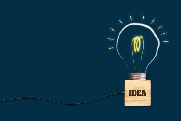 Koncept. Žárovka na modrém pozadí. Koncept jasných nápadů pro podnikání, často kladených otázek, tvůrčí inspirace. Obchodní. Vytvoření. — Stock fotografie