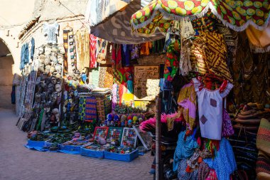 Marakeş güzel hediyelik eşya dükkanı, Fas Travels