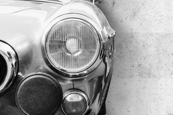 Scheinwerfer Eines Alten Retro Autos Schwarz Weiß Foto Nahaufnahme Details — Stockfoto