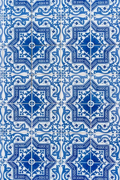 Azulejo, ornement traditionnel bleu-blanc de maisons à Lisbonne, Portugal — Photo