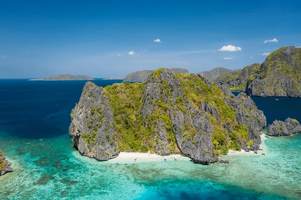 Aerial Panoramic View Tiny Tropical Island Beach Coral Reef Sharp — Stock Photo, Image