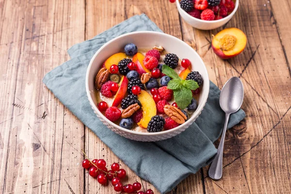 Porridge Bowl Berries Honey — Stock Photo, Image