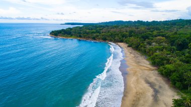 Kosta Rika Puerto Viejo Karayipler'de, havadan görüntü