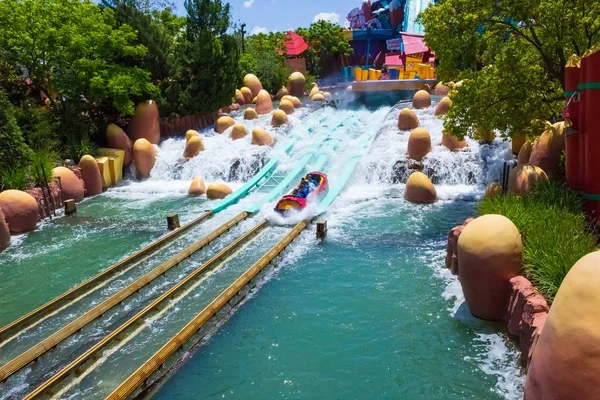 Orlando, Florida, EUA - 09 de maio de 2018: Ride Toon Lagoon. Ilhas de Aventura. Universal . — Fotografia de Stock