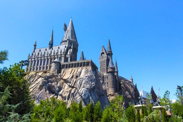 Orlando, Florida, Amerika Birleşik Devletleri - 09 Mayıs 2018: Büyücü Dünya Macera Adası Universal Studios Orlando Harry Potter, Hogwarts Castle.