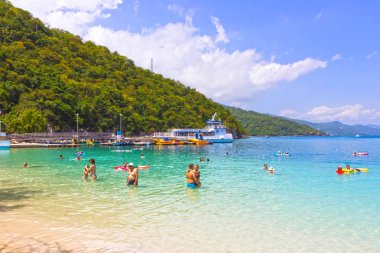 Labadee, Haiti - 01 Mayıs 2018: Haiti plajda gün zevk insanlar