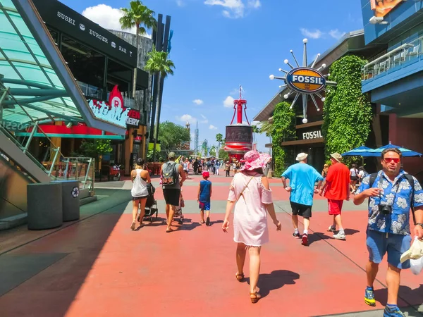 Orlando Usa Maja 2018 Osób Będzie Universal City Walk Przy — Zdjęcie stockowe