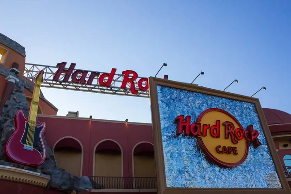 Орландо, США — 8 травня 2018: Hard Rock Cafe в Юніверсал Сіті ходьби — стокове фото