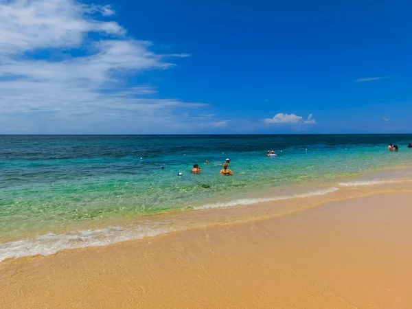 Moře a písek na pláži bambus na Jamajce — Stock fotografie