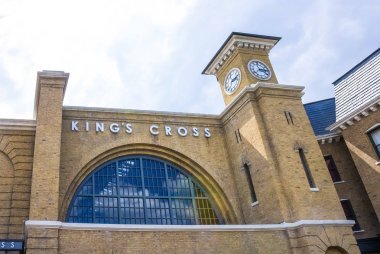 Orlando, Florida, Amerika Birleşik Devletleri - 10 Mayıs 2018: yeni hızlı öfkeli cazibe Universal Orlando araba severler yolculuk park Universal Studios olduğunu. Bir tema park resort Orlando, Florida'nın Orlando olduğunu.