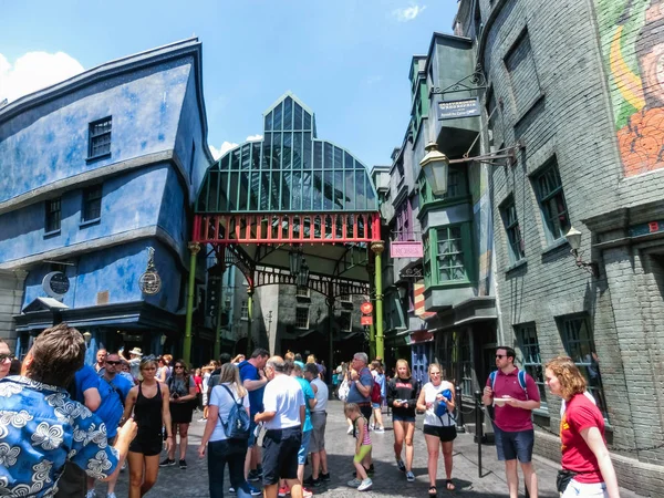 ORLANDO, EUA - JANEIRO 05, 2017: O Mundo Mágico de Harry Potter no Universal Studios Orlando. Universal Studios Orlando é um resort parque temático em Orlando, Flórida . — Fotografia de Stock