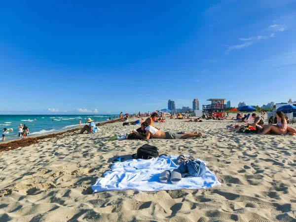 Miami Mayo 2018 Gente Descansando South Beach Miami Florida Mundialmente — Foto de Stock