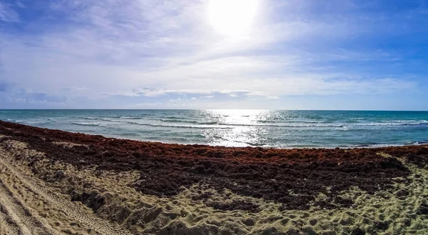 Modrému oceánu v Miami Beach na Floridě — Stock fotografie