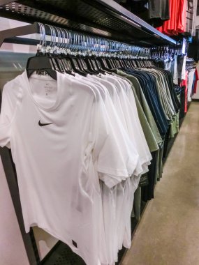 Orlando, Amerika Birleşik Devletleri - 10 Mayıs 2018: Nike mağaza alışveriş merkezi Orlando premium outlet, Orlando, ABD