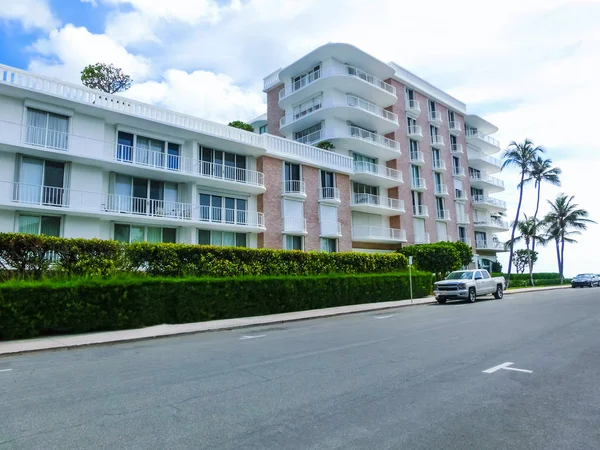 The apartments at Palm Beach, Florida, United States — Stok fotoğraf