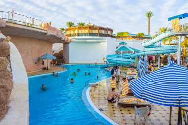 Sharm El Sheikh, Mısır - 05 Ocak 2019: Tropikal lüks Sultan bahçeleri Resort Red Sea Beach.