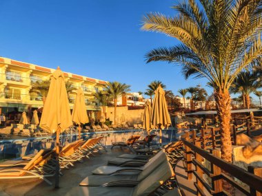 Sharm El Sheikh, Mısır - 31 Aralık 2018: Tropikal lüks Xperience Sea Breeze Resort Red Sea Beach.