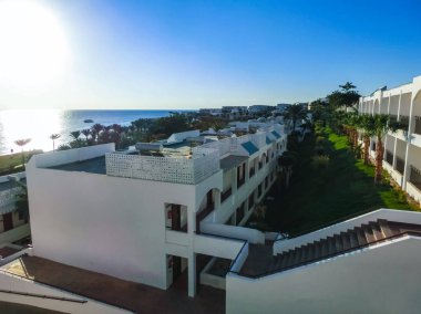 Sharm El Sheikh, Mısır - 31 Aralık 2018: Tropikal lüks Sultan bahçeleri Resort Red Sea Beach.