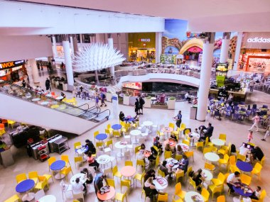 Kiev, Ukrayna - 22 Temmuz 2019. Kiev Ukrayna Ocean Plaza Mall Gıda cort