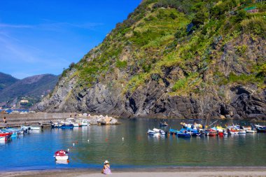 Vernazza kasabasındaki kumsal, Cinque Terre Ulusal Parkı