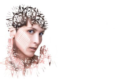 Kaldırma, deri, estetik ameliyat konsepti. Yüzünde işaretler ve oklar olan kadın yüzü. Sanat kolajı. Kısa saç, uzun boyun, mükemmel cilt. Altın iplik konseptiyle kaldırmak