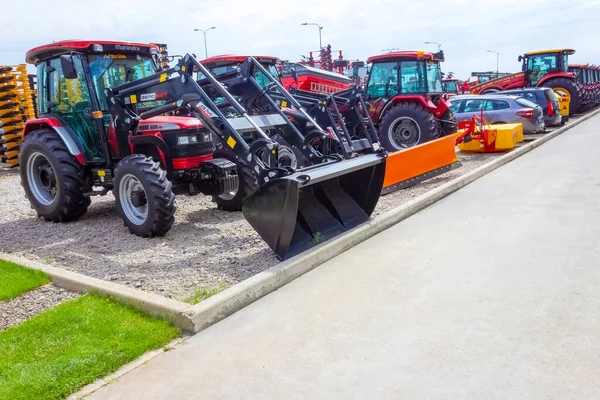 Kiew Ukraine Juni 2020 Landwirtschaftliche Maschinen Von Mahindra Parken Juni — Stockfoto