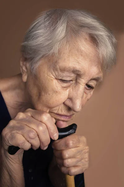 Volto Gli Occhi Una Vecchia Donna Triste Sedette Casa Guardò — Foto Stock