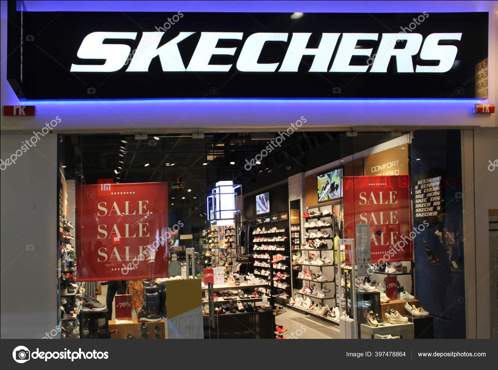 Kiyv Ukraine August Sign Skechers Shop Shopping Mall – Stock Editorial Photo © Marina113 #397478864