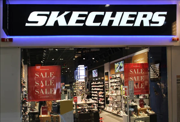 Kiyv Oekraïne Augustus 2020 Teken Van Skechers Winkel Het Winkelcentrum — Stockfoto