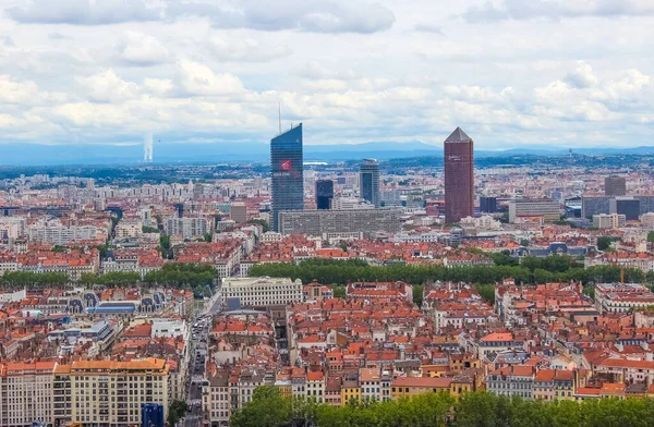 Lyon, Fransa - 3 Ağustos 2019: Lyon, Fransa - şehrin gökyüzü manzarası