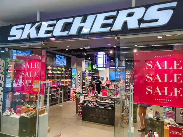 Kiyv Ucrania Agosto 2020 Señal Skechers Tienda Shopping Mall Skechers —  Fotos de Stock