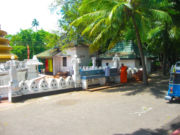 Dambulla Sri Lanka Aprile 2009 Tempio Delle Grotte Dei Buddisti — Foto Stock