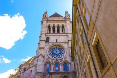 St. Pierre Katedrali, Cenevre, İsviçre 'de bugün Cenevre Protestan Kilisesi' ne ait bir katedral. St. Pierre Katedrali 'nin Kalesi