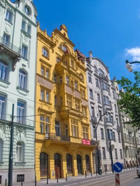 Prag, Çek Cumhuriyeti - 27 Haziran 2010: Çek Cumhuriyeti 'nin eski kentinde Prag evi