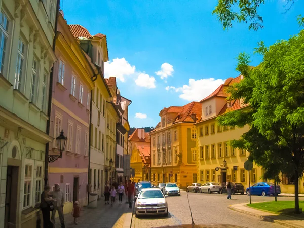 Prague Czech Republic June 2010 People Going Houses Old Architecture — 图库照片