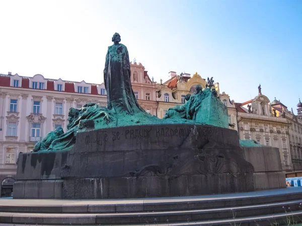 Praga República Checa Junio 2010 Monumento Jan Hus Plaza Ciudad —  Fotos de Stock