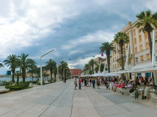 2015 Split Croatia May 2014 사람들은 2014 일흐린 크로아티아 스플리트의 — 스톡 사진