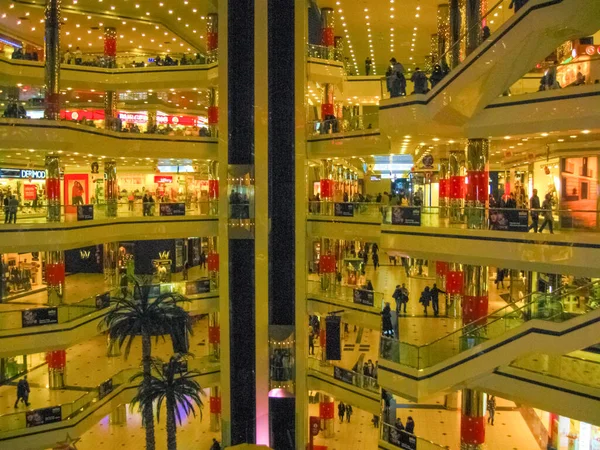 Istanbul Turkije December 2008 Cevahir Mall Istanbul Turkije December 2008 — Stockfoto