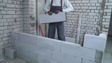 İnşaat işçisi bina iç cephe