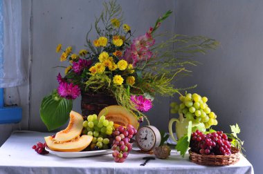 Meyve, çiçek ve sebzelerin durgun yaşamı