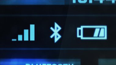 Bluetooth bağlantısı, bildirim alanında yanıp sönen simge, bir aygıt arama