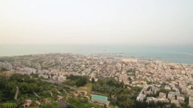 Haifa Bahai Bahçeleri hava dron görüntüleri 4k