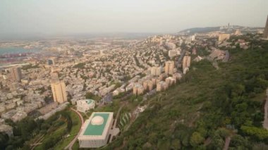 Haifa Bahai Bahçeleri hava dron görüntüleri 4k