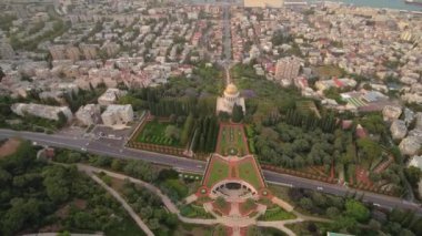 Haifa Bahai Bahçeleri hava dron görüntüleri 4k