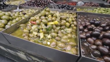 İsrail, Kudüs - 01 Şubat 2018: İnsanlar Kudüs pazarından alışveriş yapıyorlar.