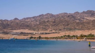 Sinai plajı ve uçurtma sörfçüleri, 4k zaman aşımı görüntüleri.