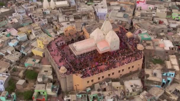 Εναέρια Άποψη Του Φεστιβάλ Χρωμάτων Holi Στην Ινδία Drone Πλάνα — Αρχείο Βίντεο