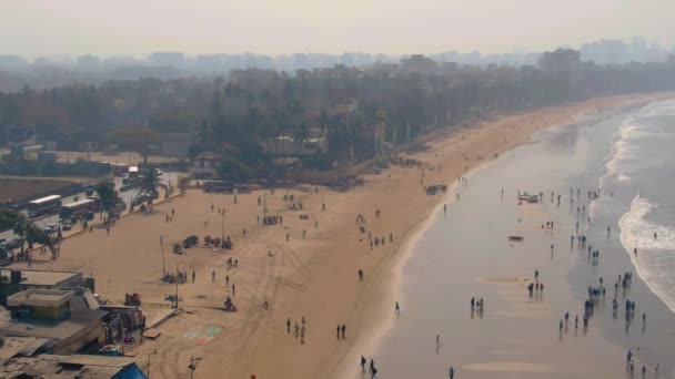 Blick Auf Den Strand Von Juhu Mumbai Antenne Unraded — Stockvideo